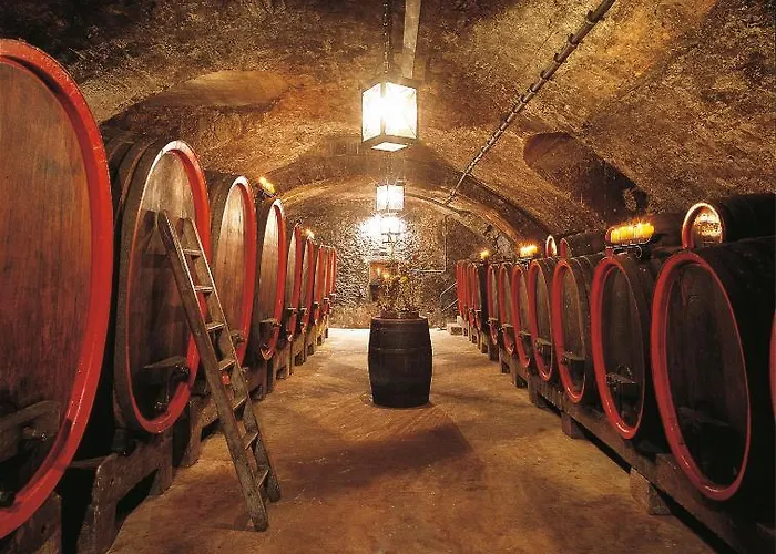 & Weinhaus Anker Отель