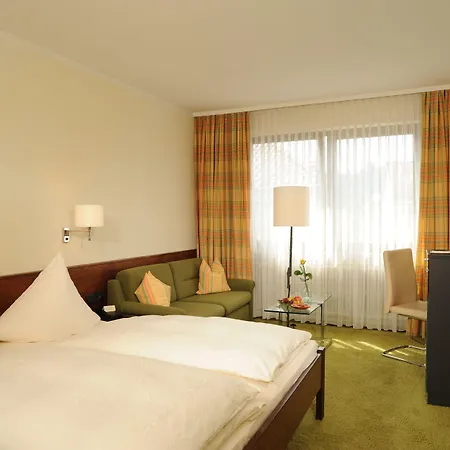 Отель & Weinhaus Anker 4*