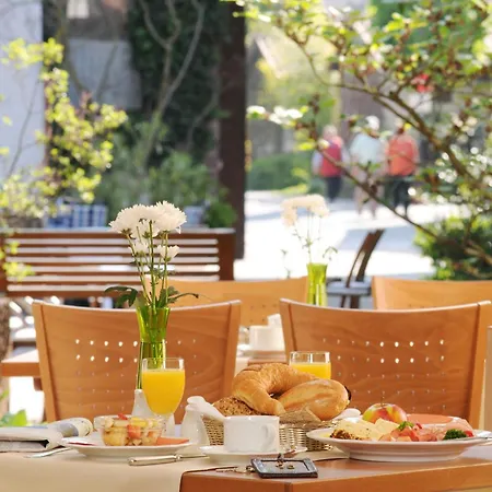 Отель & Weinhaus Anker 4*