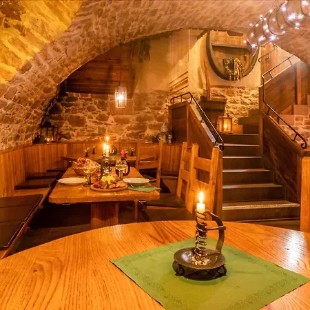 فندق & Weinhaus Anker ماركتهيدنفلد
