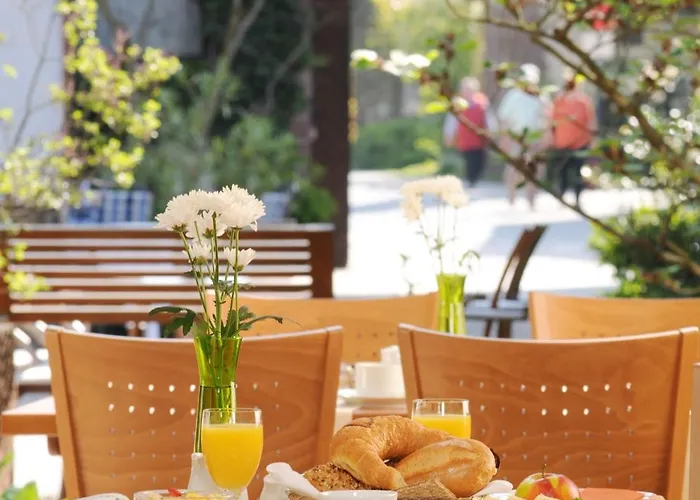Hotel & Weinhaus Anker 4*