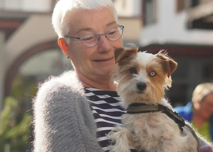 & Weinhaus Anker ホテル